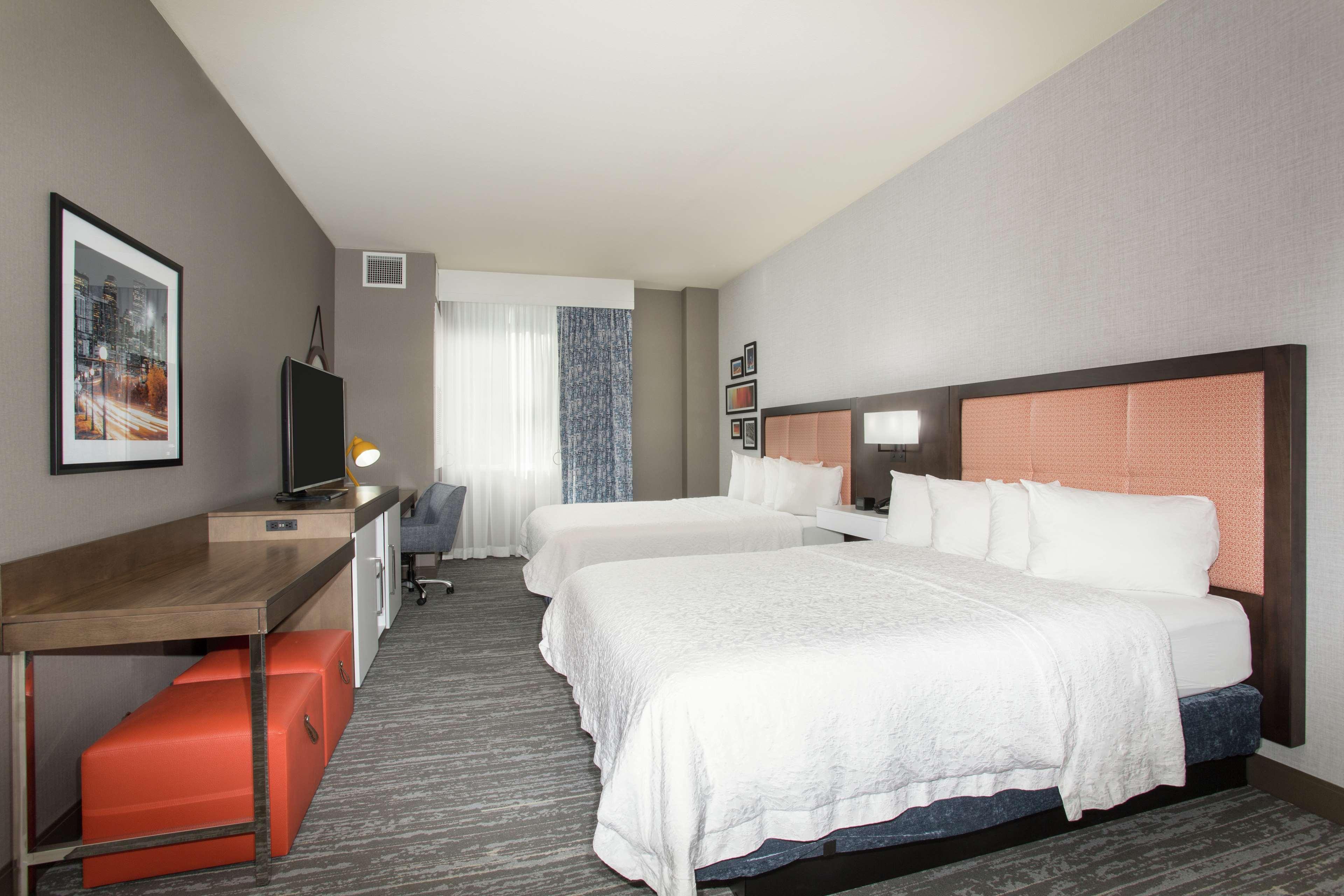Hampton Inn & Suites Denver-Downtown Экстерьер фото